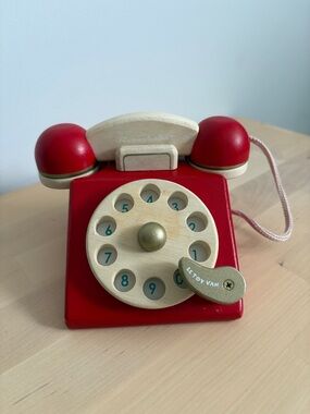 Le Toy Van Honeybake Rotary Toy Phone